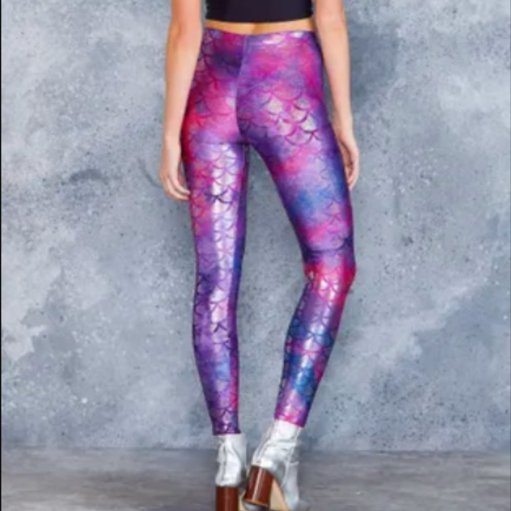 💥Blackmilk Mermaid Tie Dye Legging~LIMITED Size XS - Picture 3 of 7